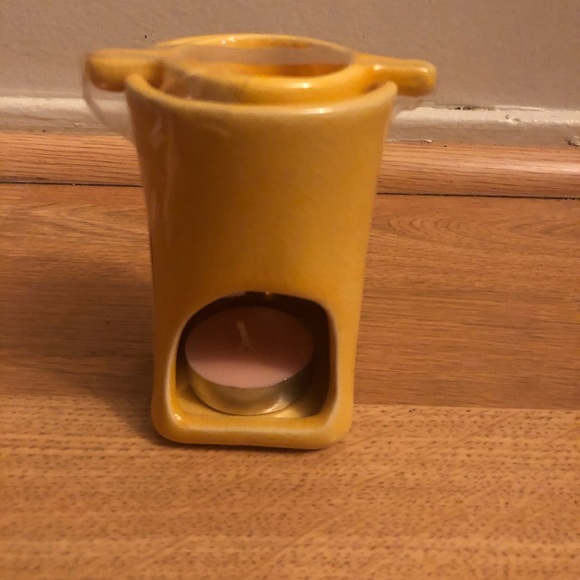 💙 4/$20 So cute ceramic Tea light oil warmer - Picture 2 of 5